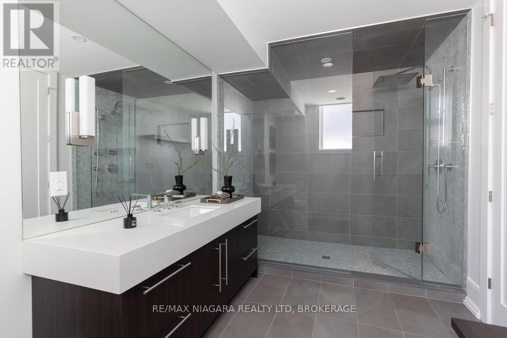 11 WOODBOURNE COURT Image 44