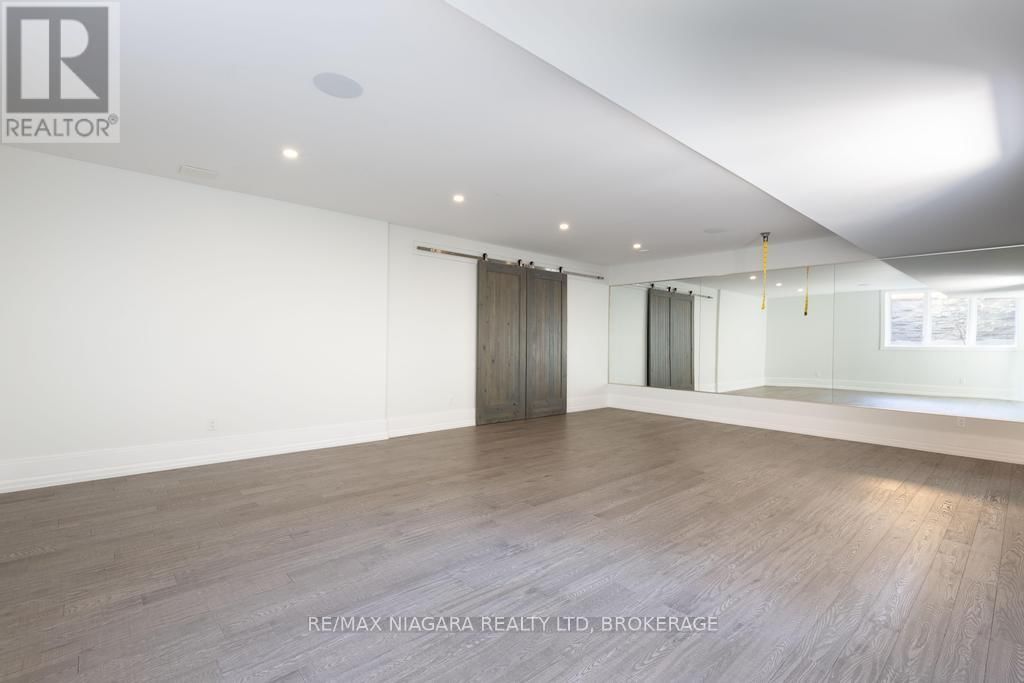 11 WOODBOURNE COURT Image 45
