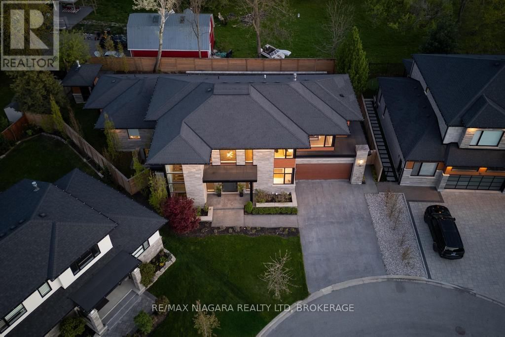 11 WOODBOURNE COURT Image 9