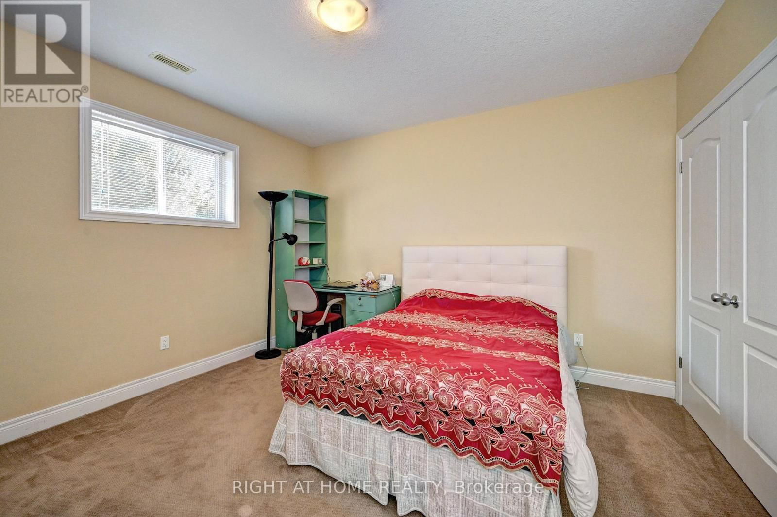 101 DOUGLAS STREET Image 41