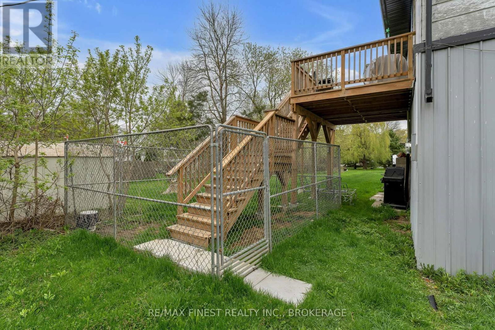 1538 HIGHWAY 15 Image 40