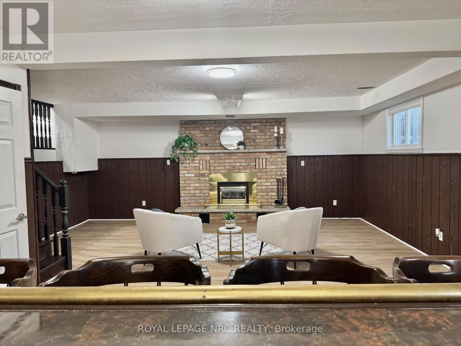 10 CORNWELL CIRCLE Image 13