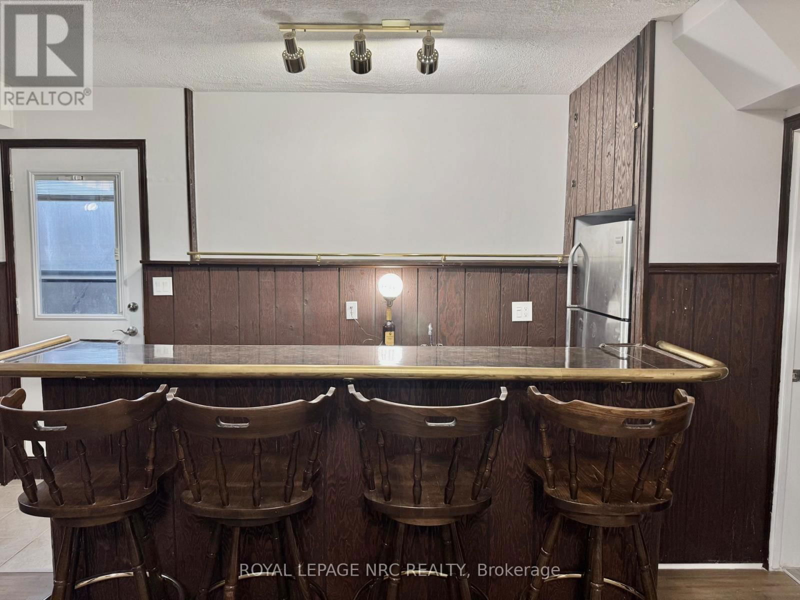 10 CORNWELL CIRCLE Image 15