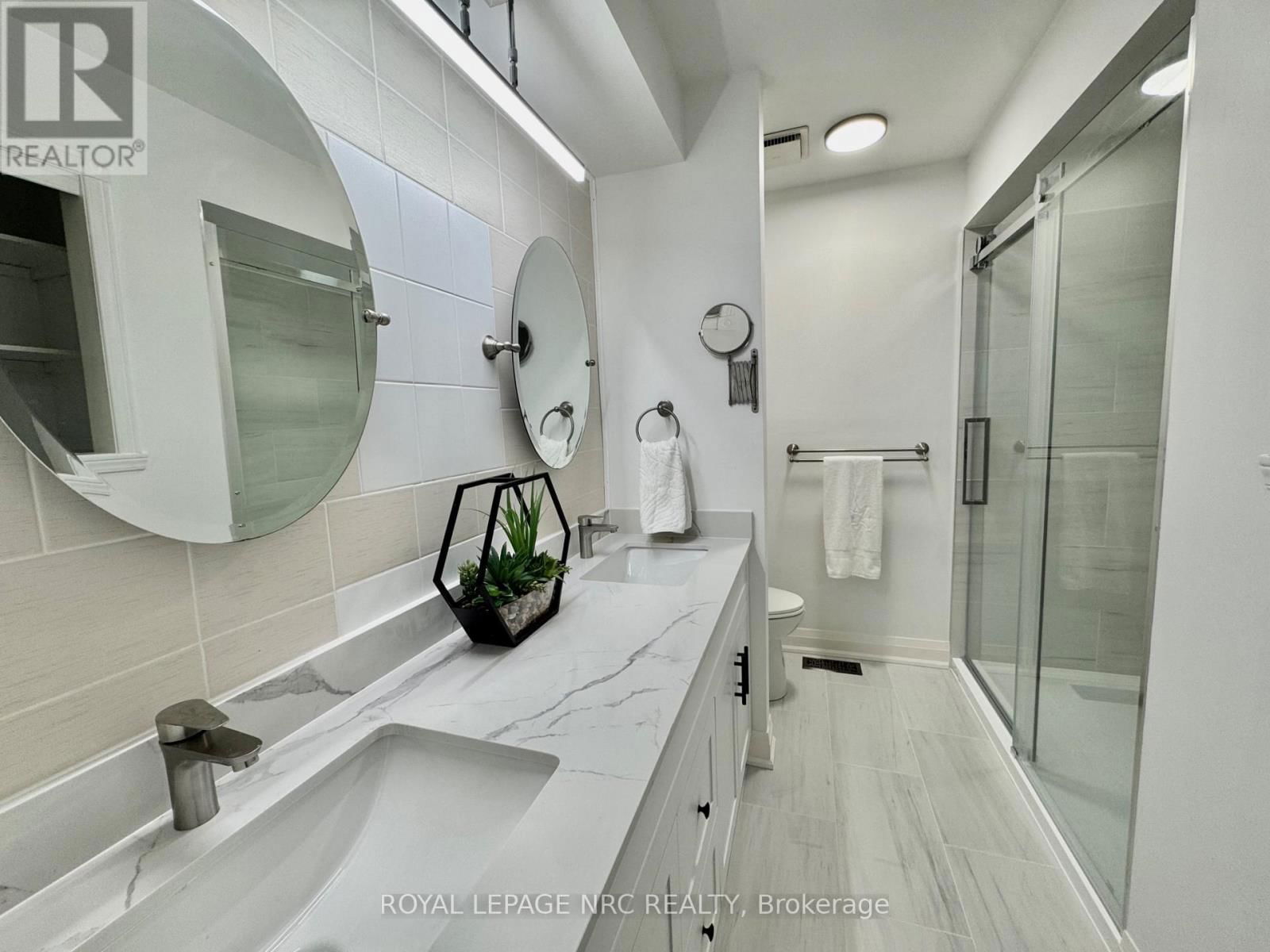 10 CORNWELL CIRCLE Image 17