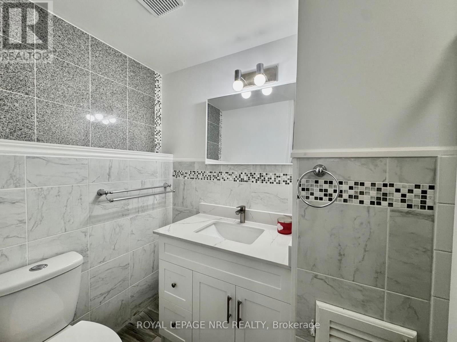 10 CORNWELL CIRCLE Image 18