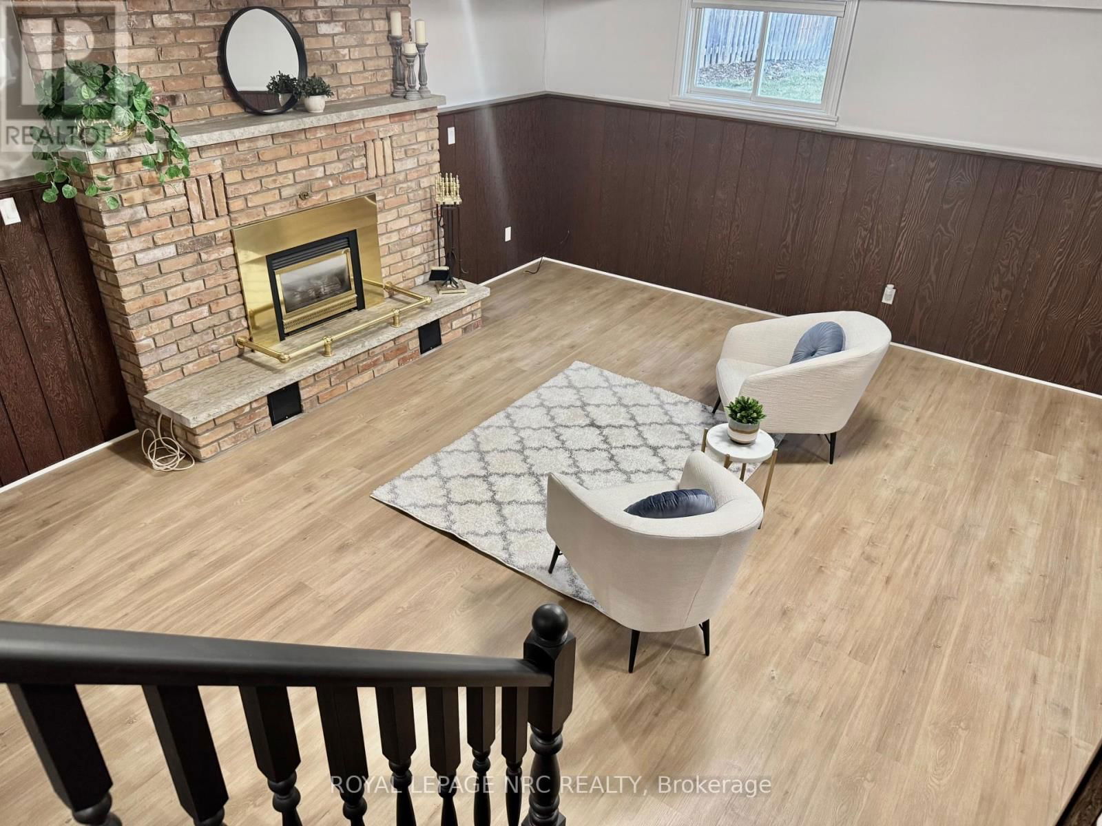 10 CORNWELL CIRCLE Image 21