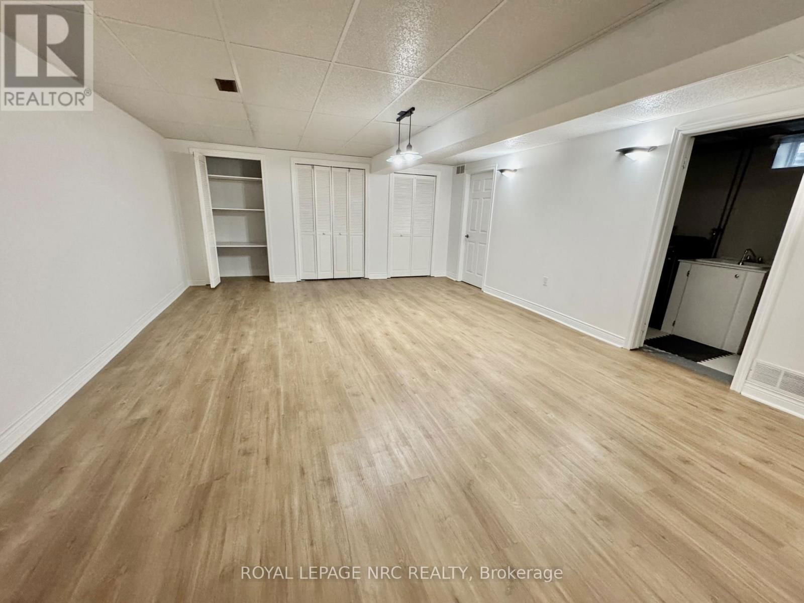 10 CORNWELL CIRCLE Image 22