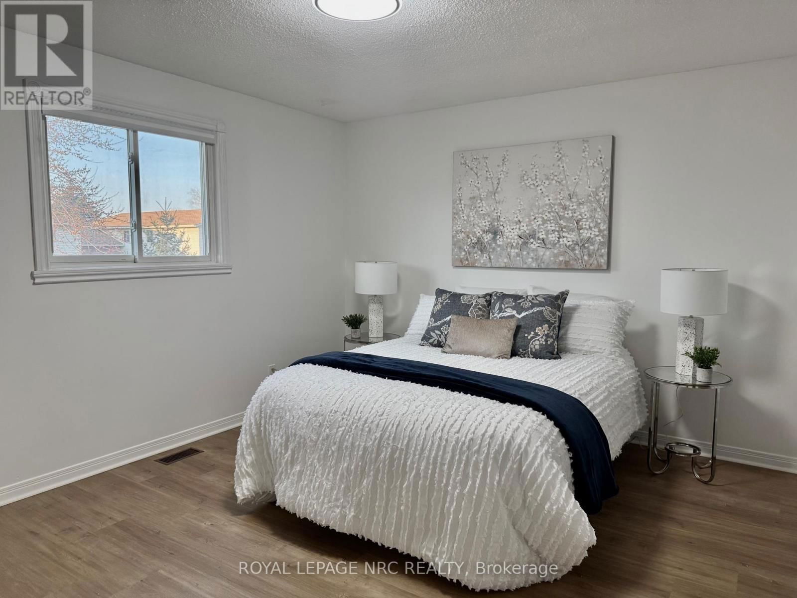 10 CORNWELL CIRCLE Image 9