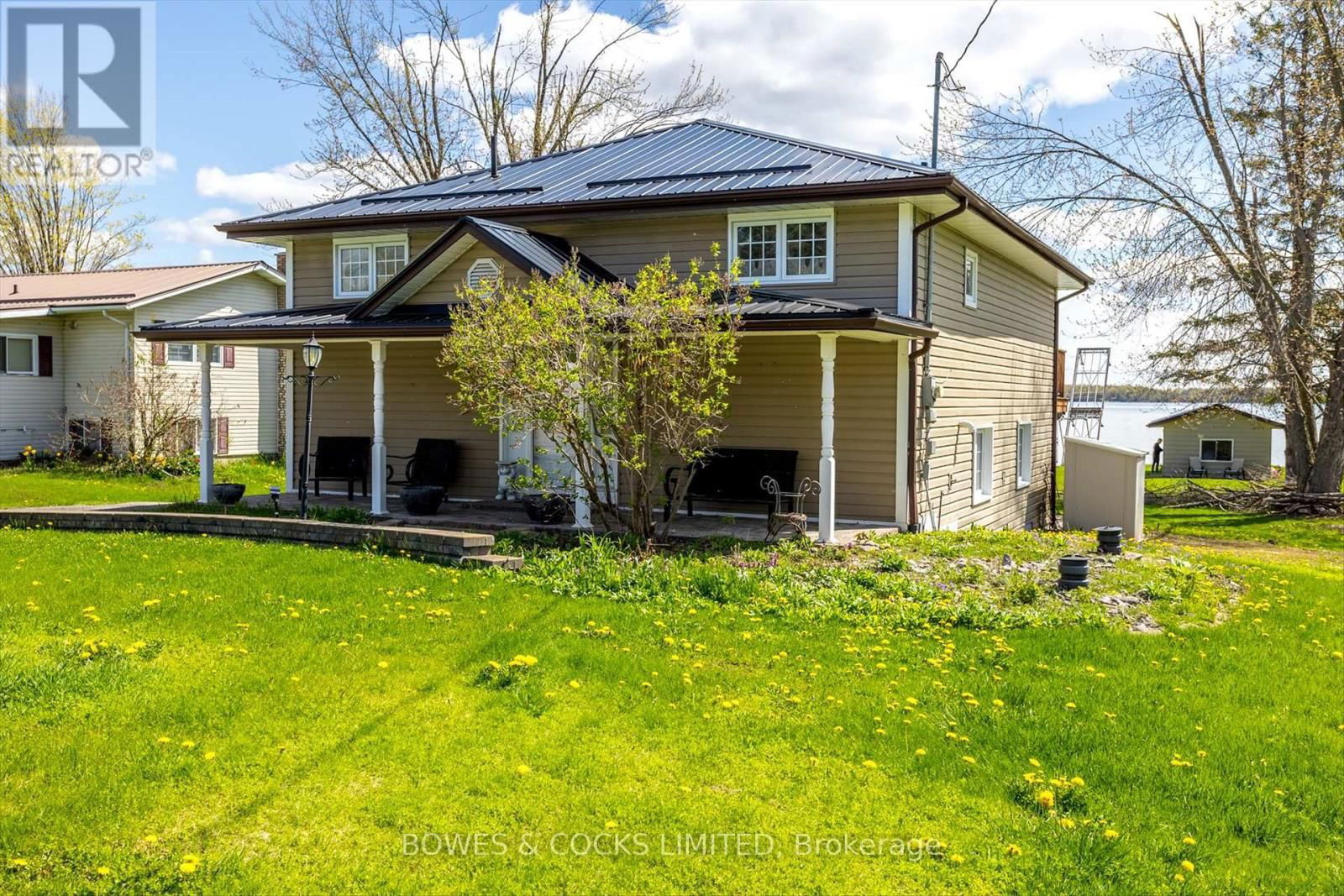 240 LAKESHORE DRIVE Image 3