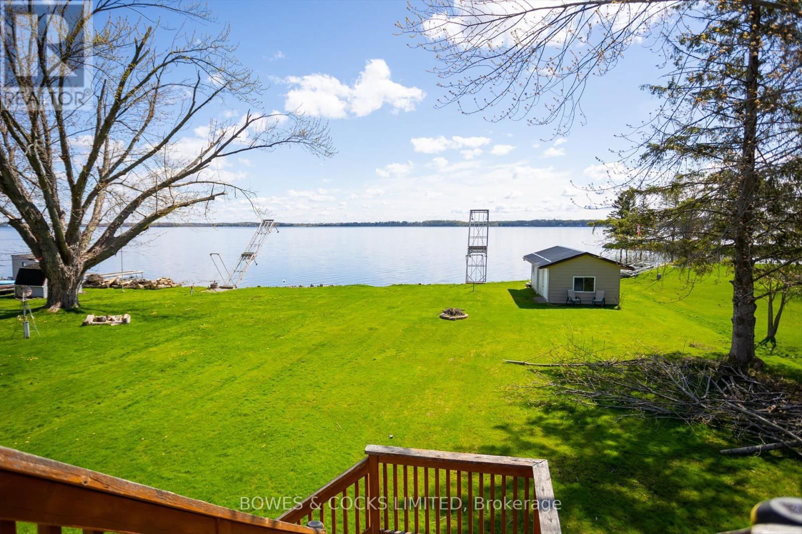 240 LAKESHORE DRIVE Image 36