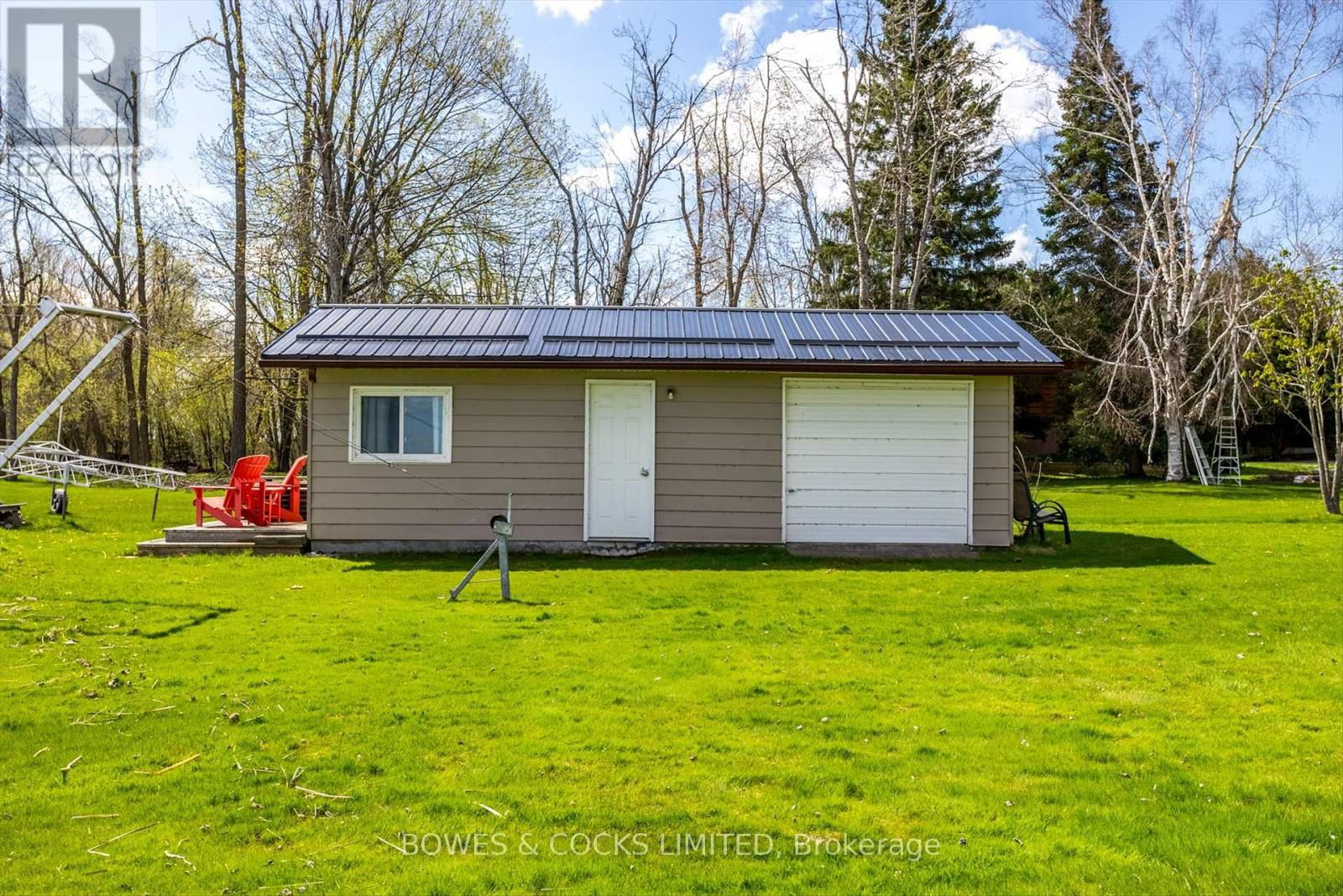 240 LAKESHORE DRIVE Image 39