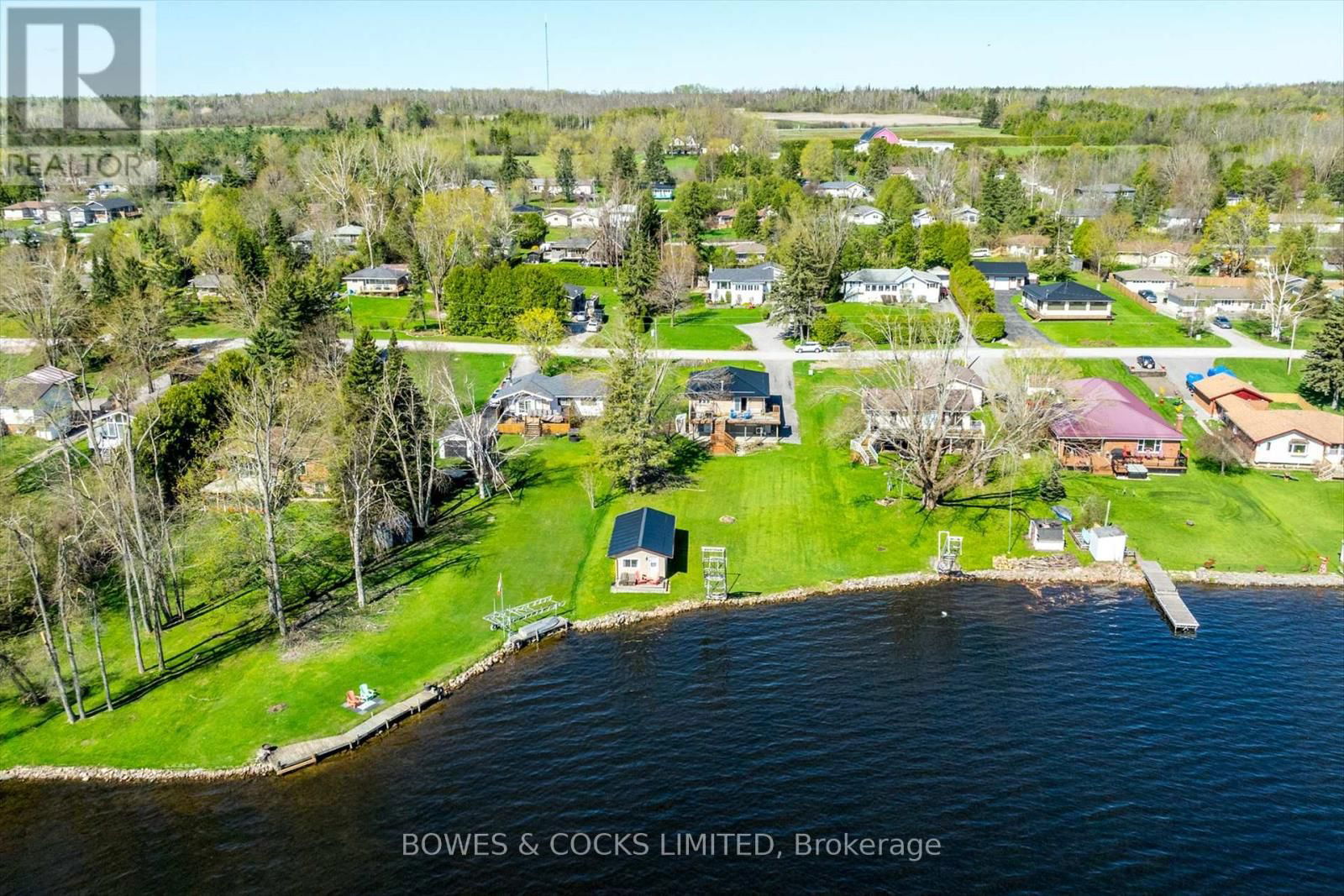 240 LAKESHORE DRIVE Image 46