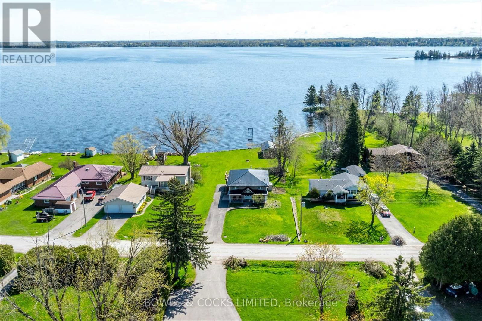 240 LAKESHORE DRIVE Image 48