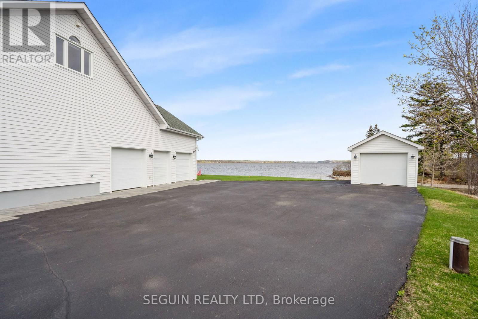 3519 FRONT ROAD Image 39