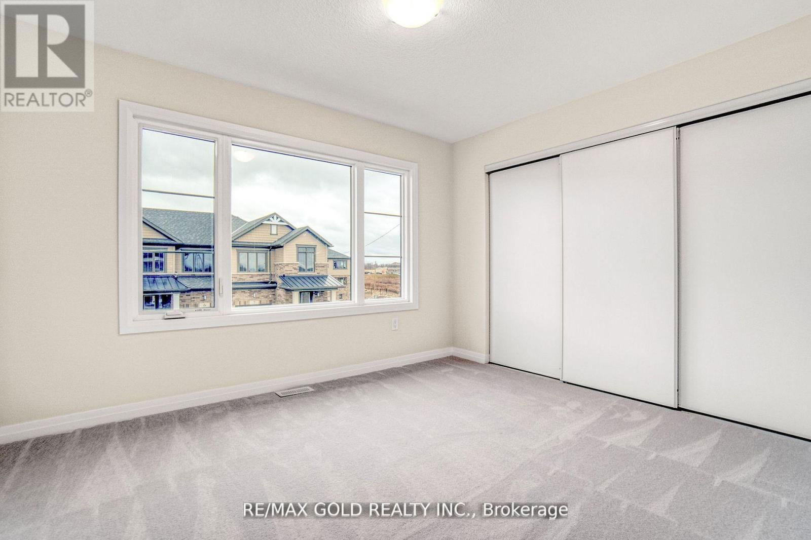 8 - 420 NEWMAN DRIVE Image 31