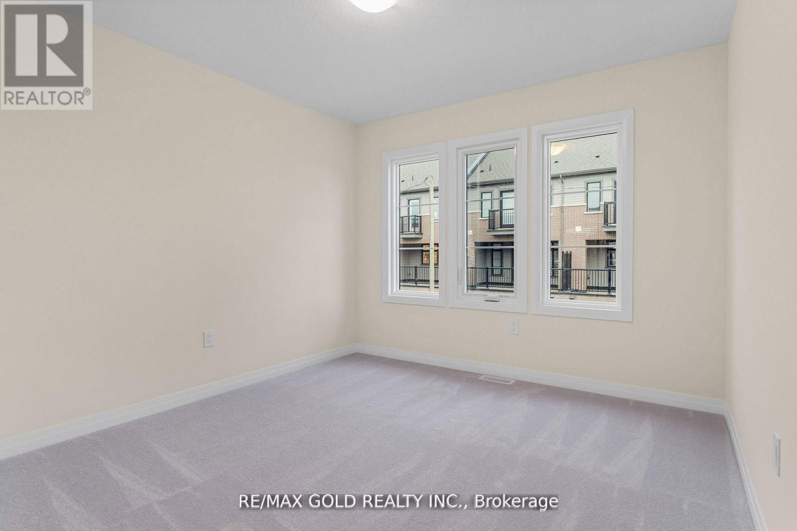 8 - 420 NEWMAN DRIVE Image 37