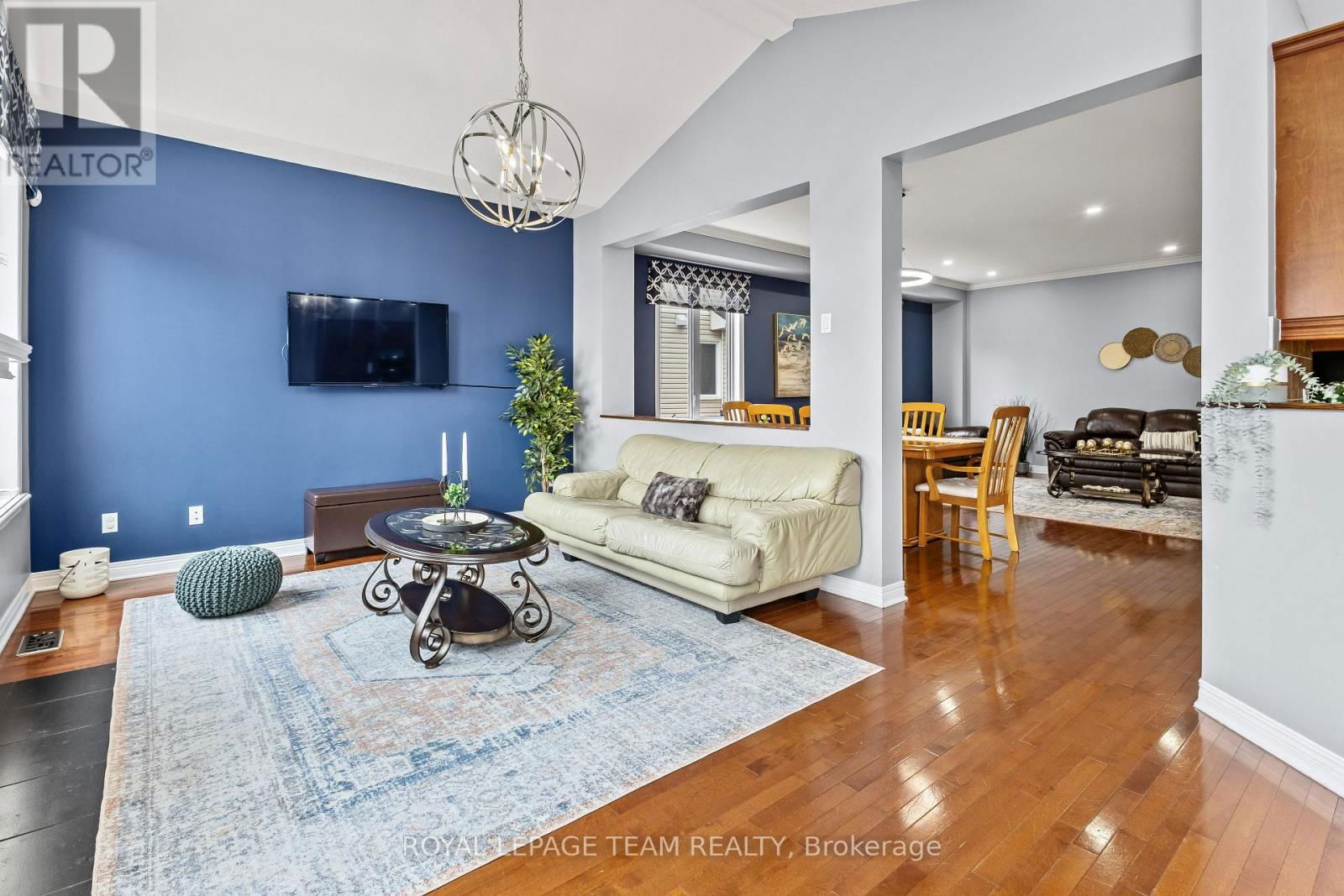 817 FEATHER MOSS WAY Image 12