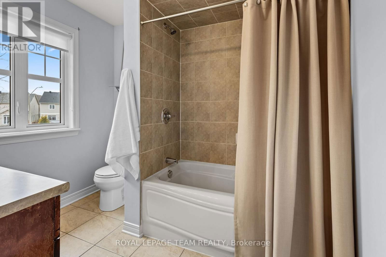 817 FEATHER MOSS WAY Image 31