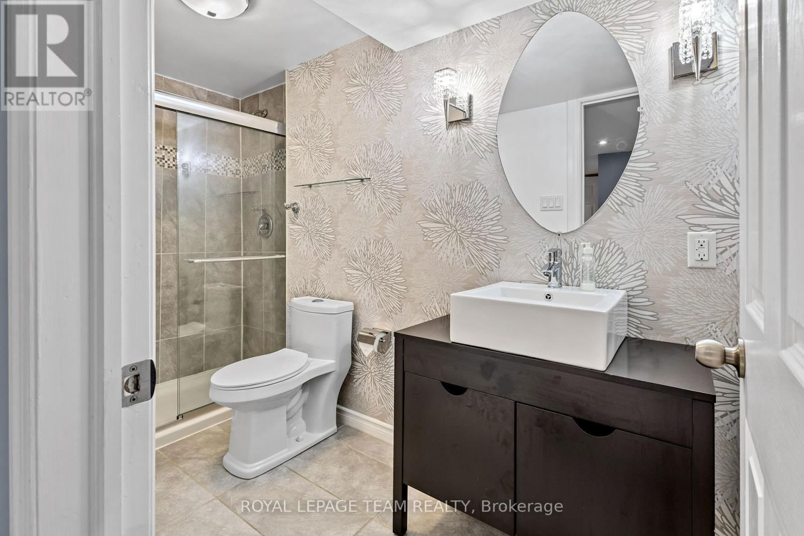 817 FEATHER MOSS WAY Image 32