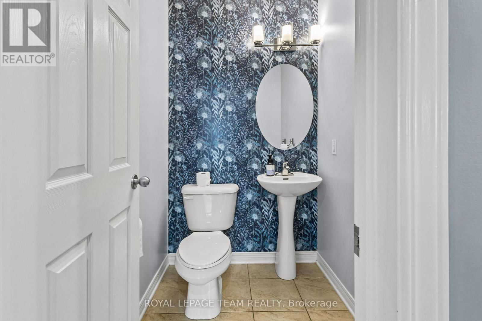 817 FEATHER MOSS WAY Image 6