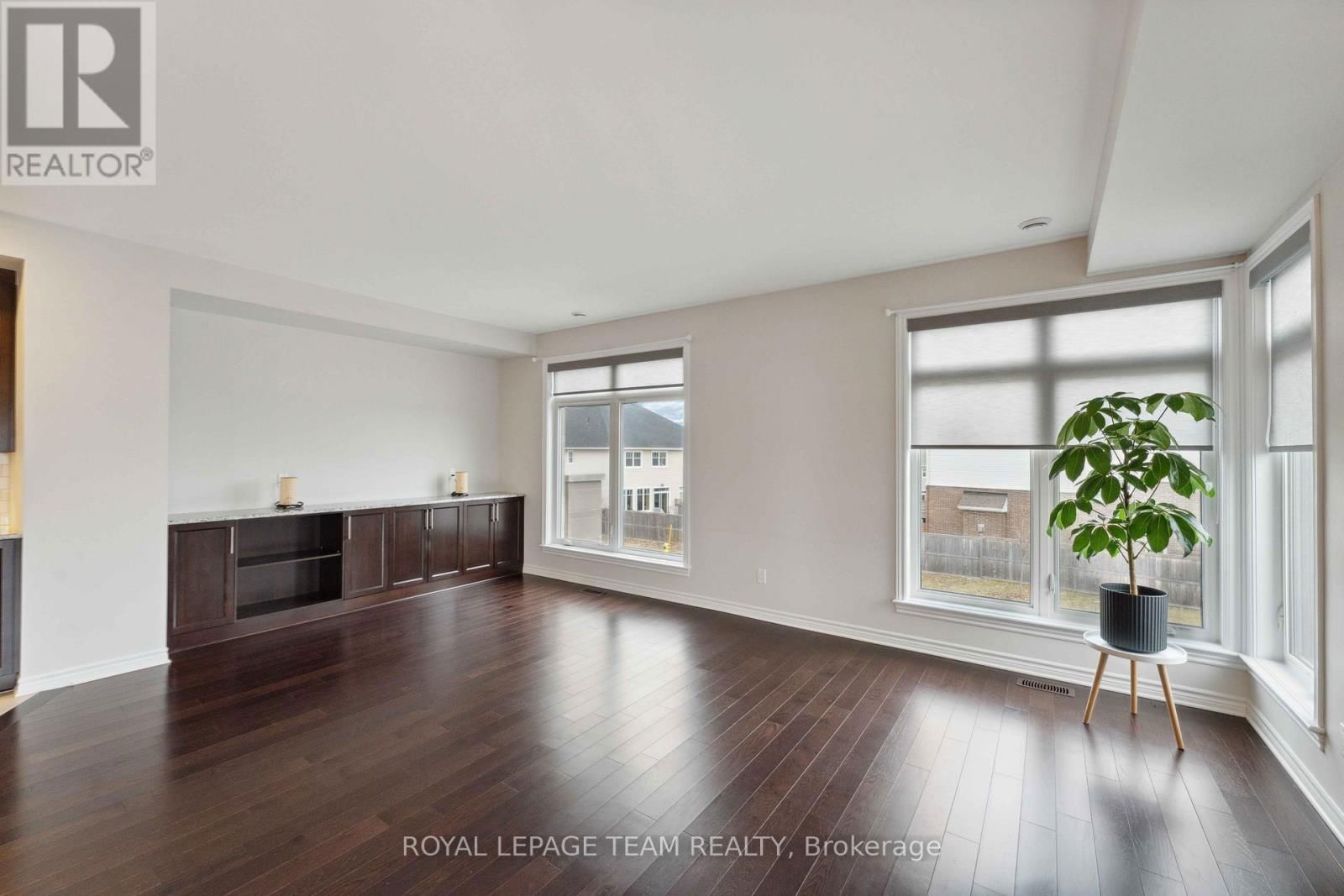 599 CARTOGRAPHE STREET Image 16