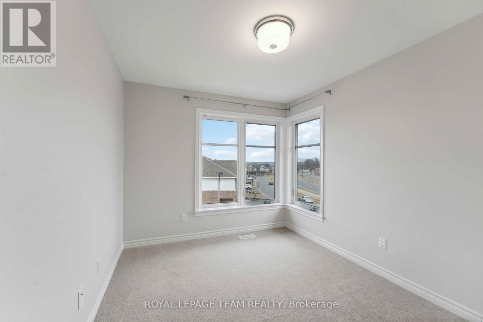 599 CARTOGRAPHE STREET Image 25