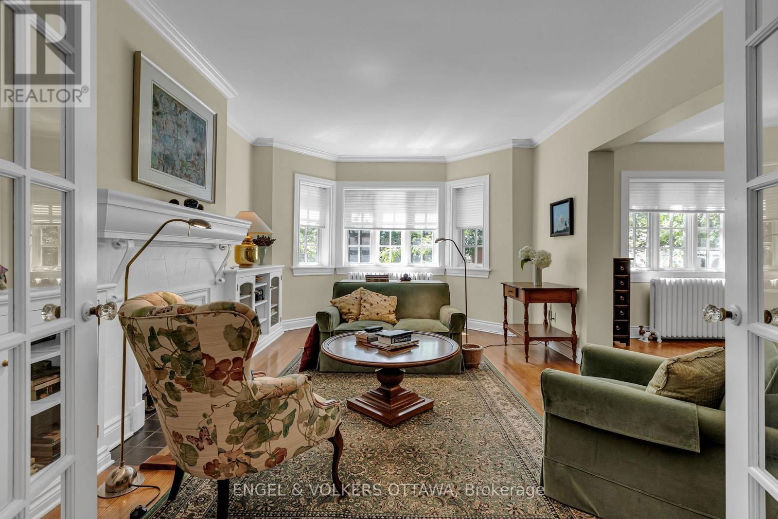 2 - 433 BESSERER STREET Image 6