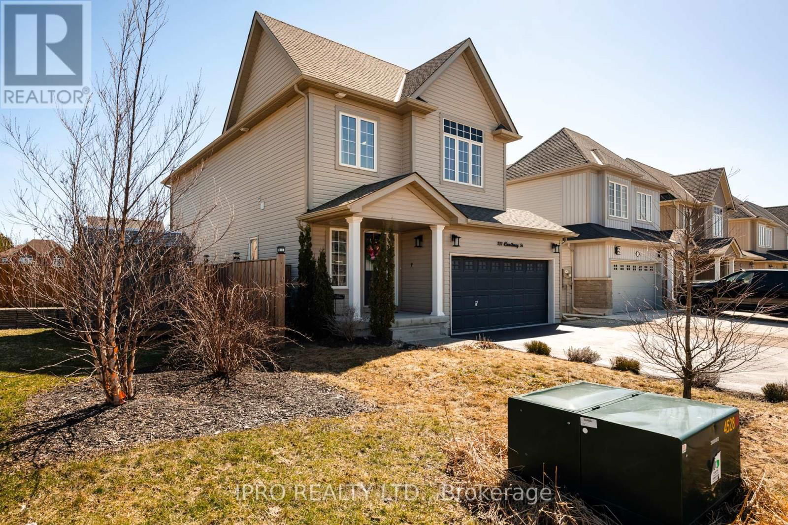 120 COURTNEY STREET Image 23