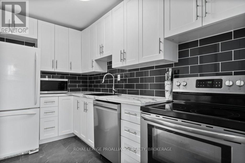 66 - 848 DATZELL LANE Image 14