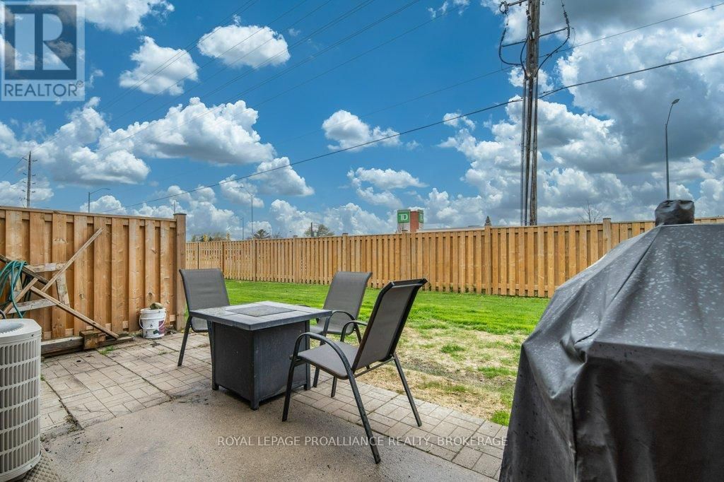 66 - 848 DATZELL LANE Image 31