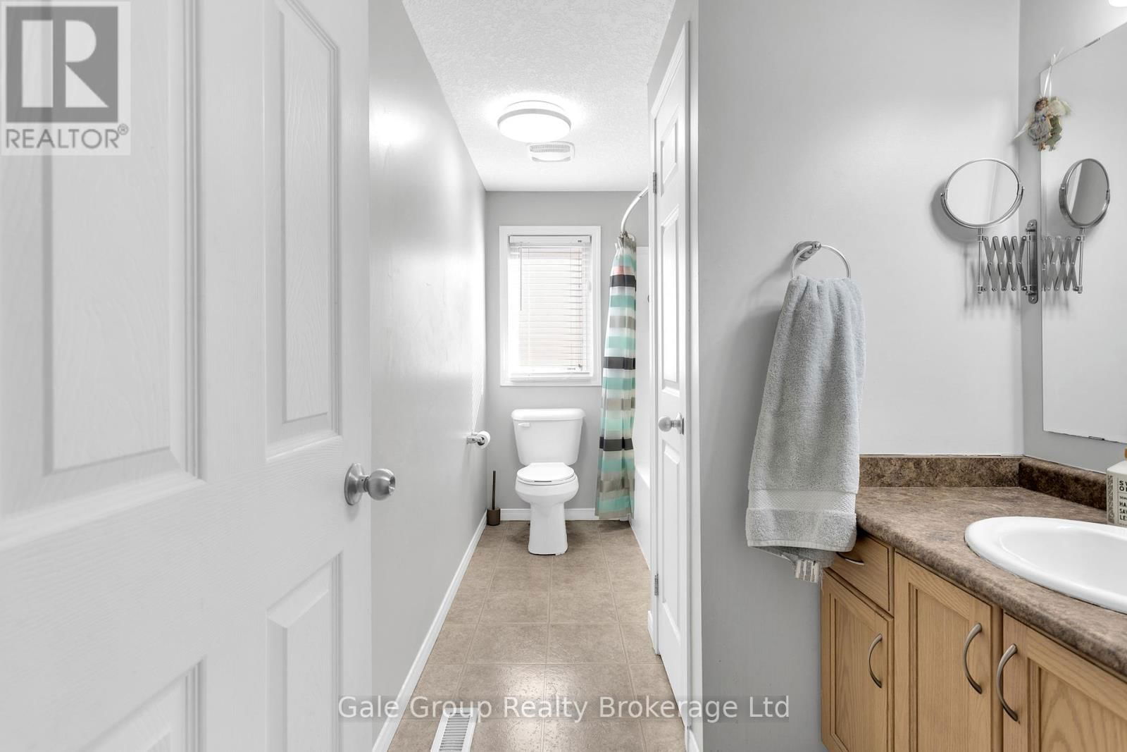 19A - 50 HOWE DRIVE Image 25