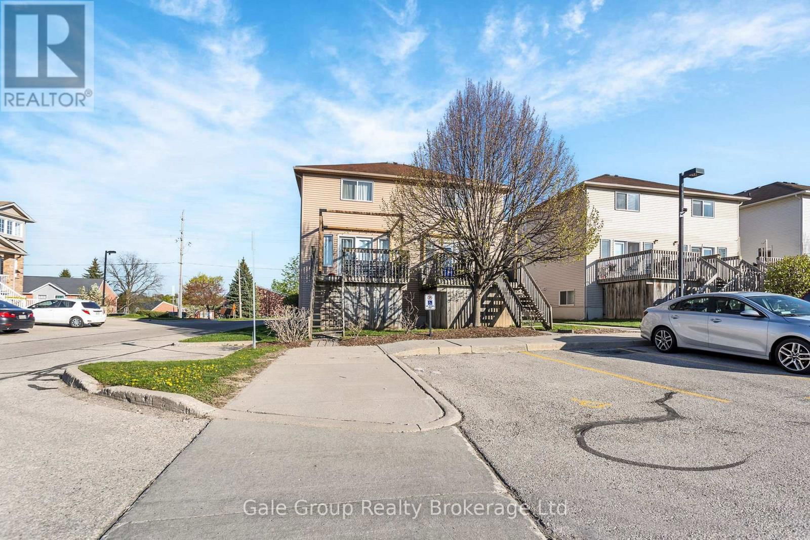 19A - 50 HOWE DRIVE Image 30