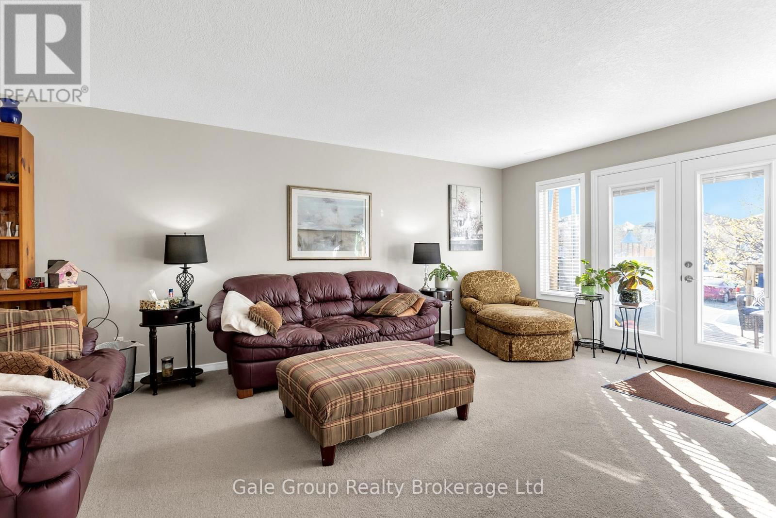 19A - 50 HOWE DRIVE Image 5