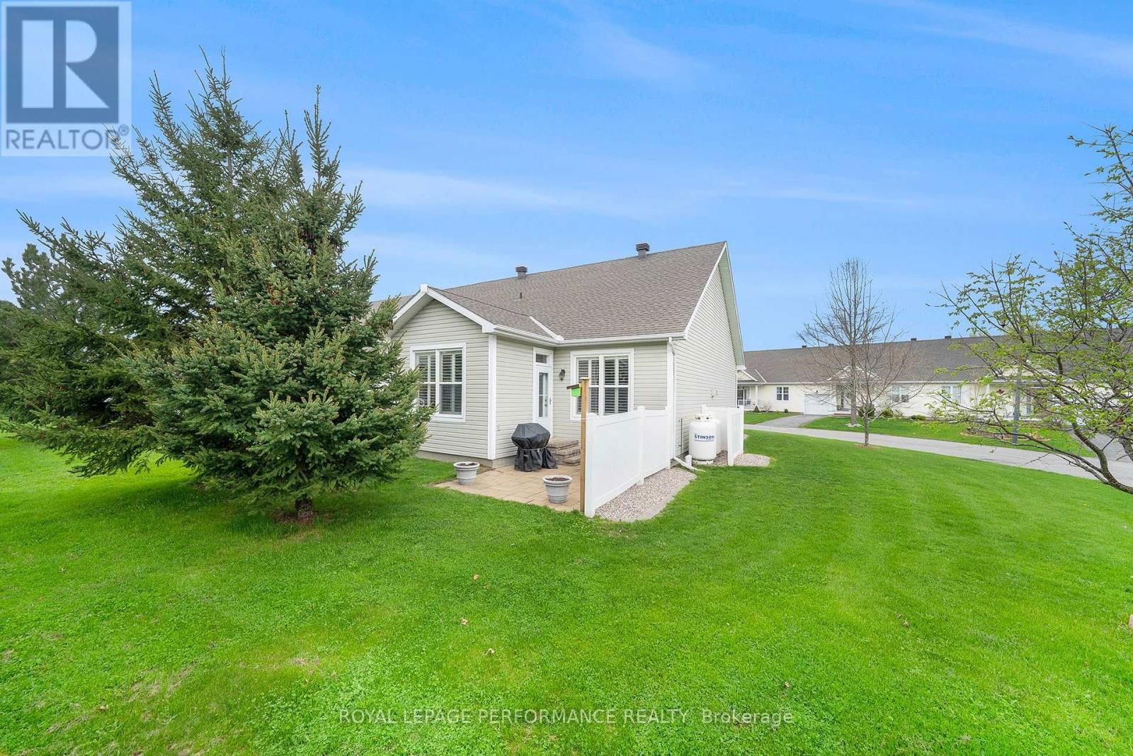 650 COUNTRY TRAIL PRIVATE Image 34