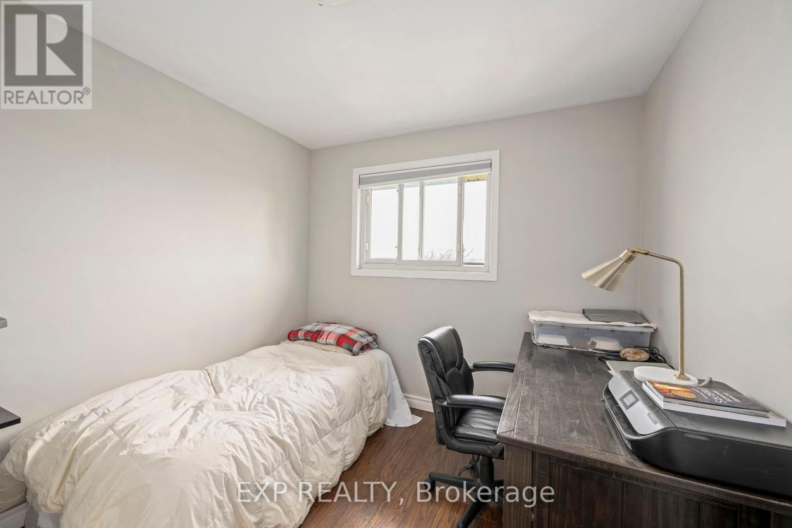3862 TRAFALGAR STREET Image 29