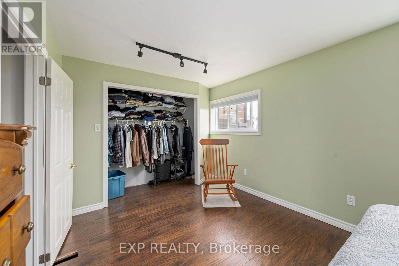 3862 TRAFALGAR STREET Image 35
