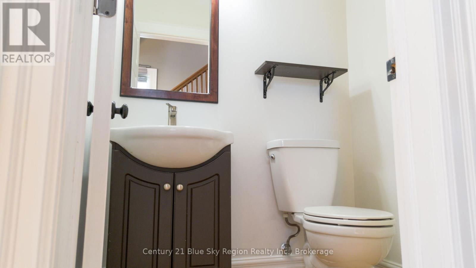 482 O'BRIEN STREET Image 13