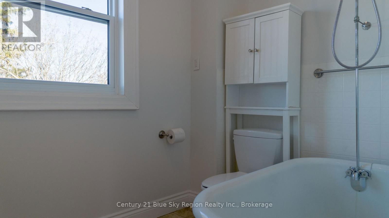 482 O'BRIEN STREET Image 19