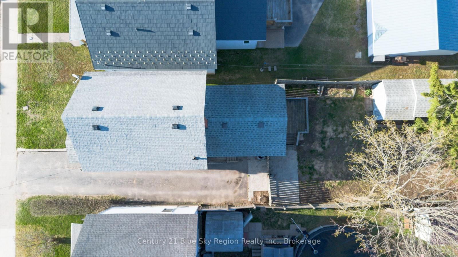 482 O'BRIEN STREET Image 21