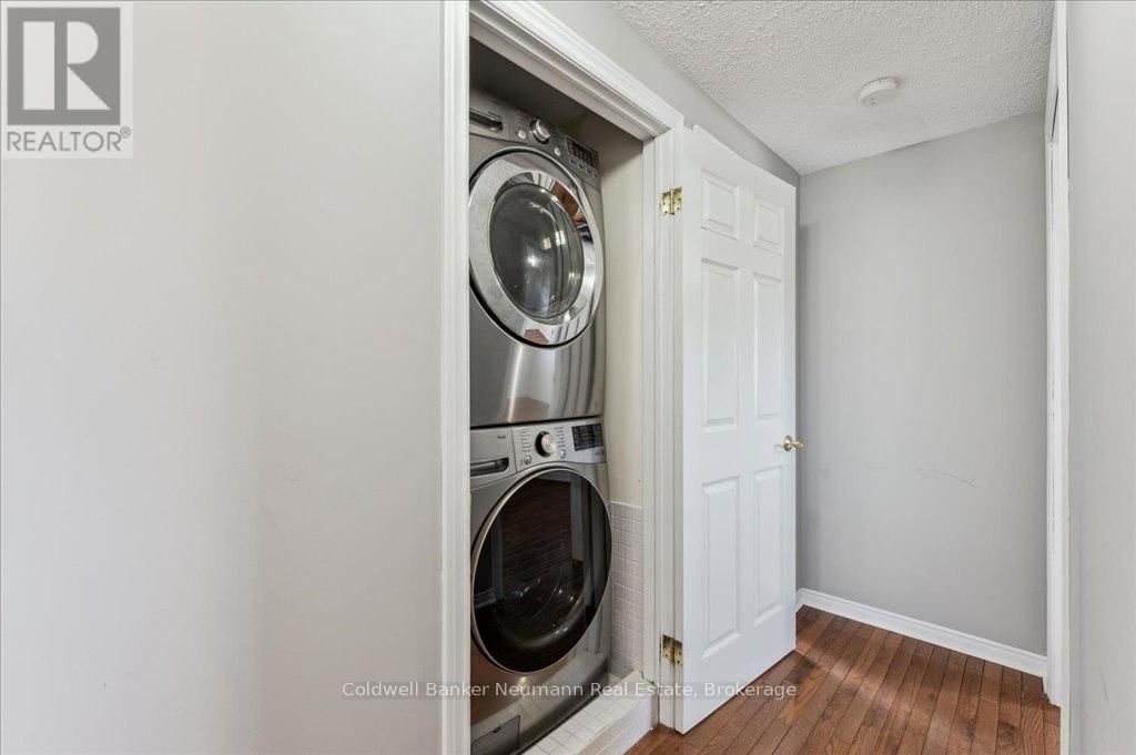 203 ELMIRA ROAD SOUTH Image 30