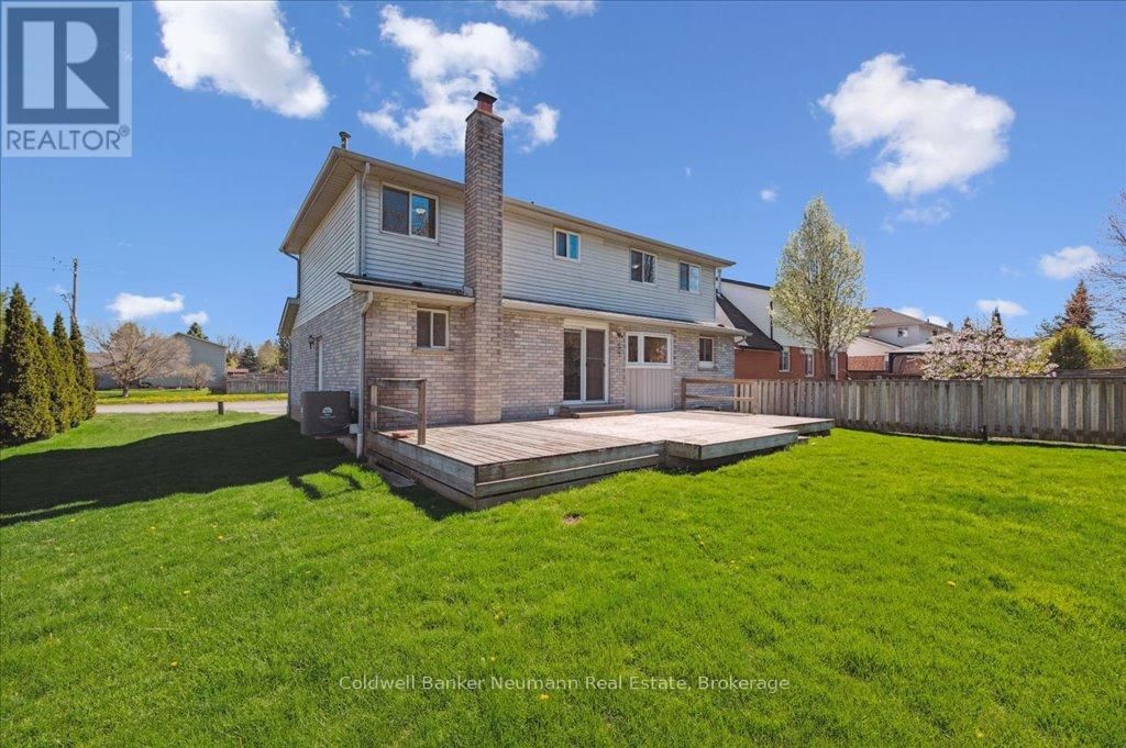 203 ELMIRA ROAD SOUTH Image 35
