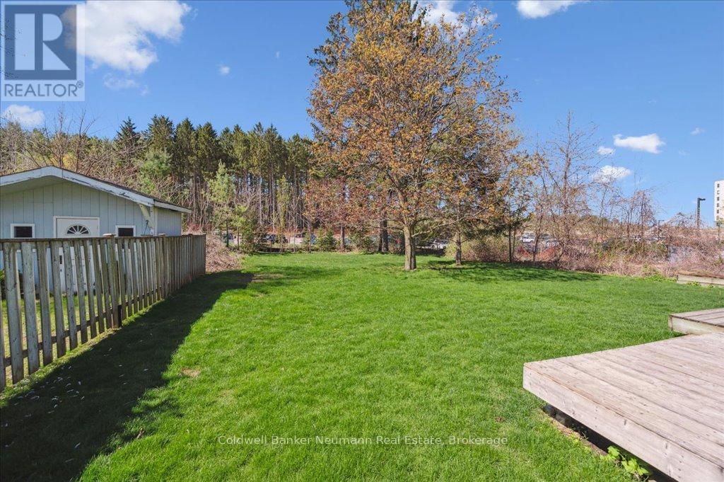 203 ELMIRA ROAD SOUTH Image 38