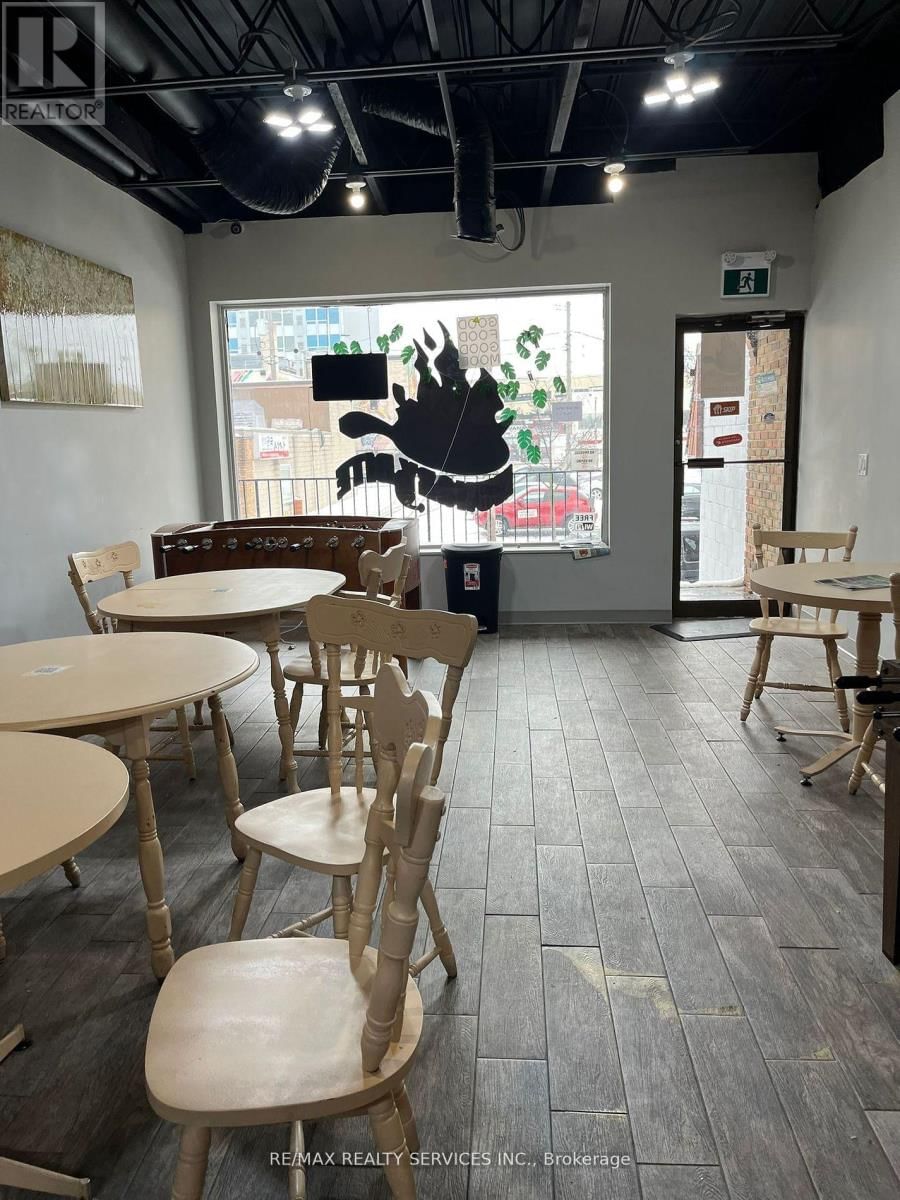 FLOOR 1 - 559 PELISSIER STREET Image 3