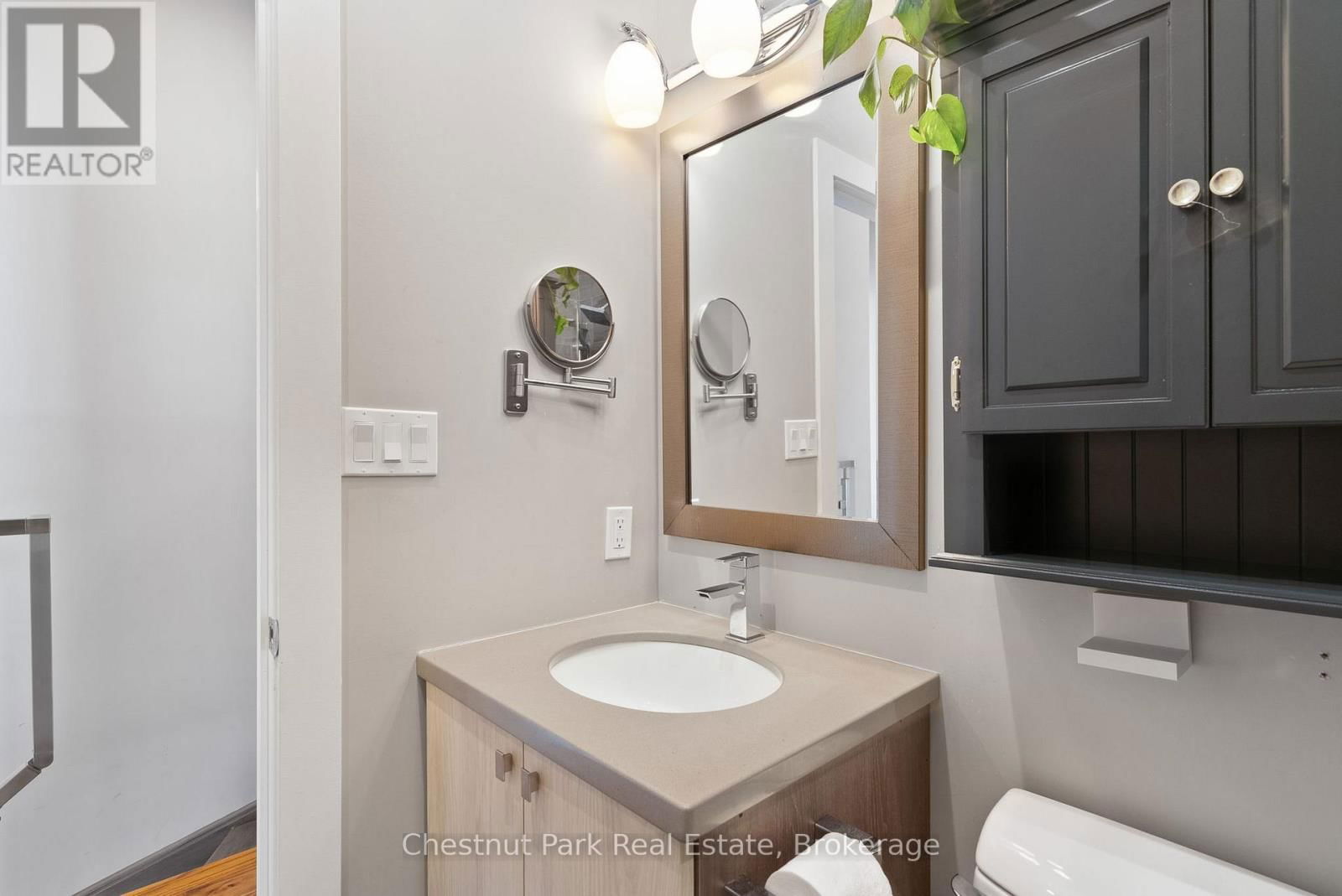 34 CARRICK TRAIL Image 21