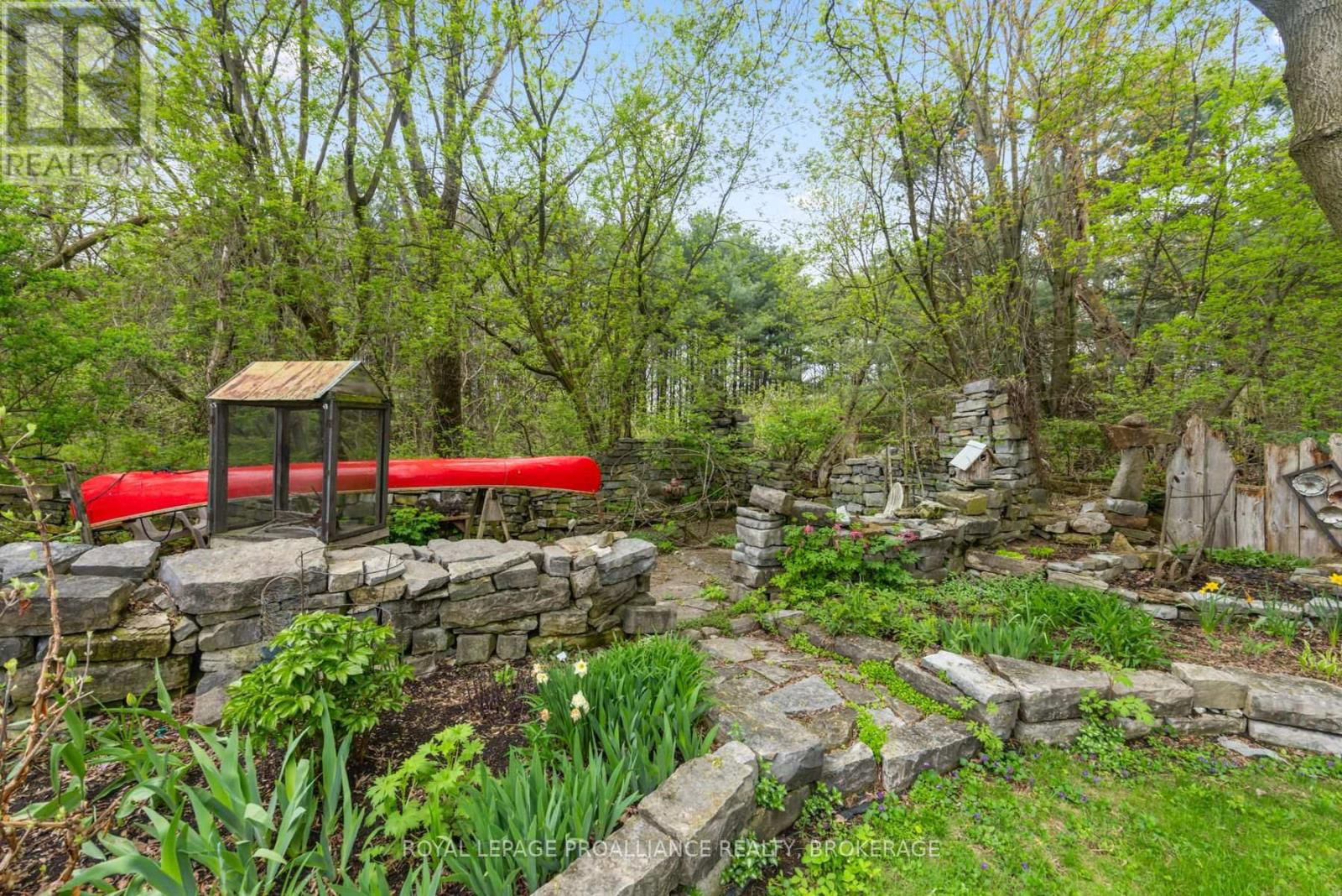 2078 SUNBURY ROAD Image 21