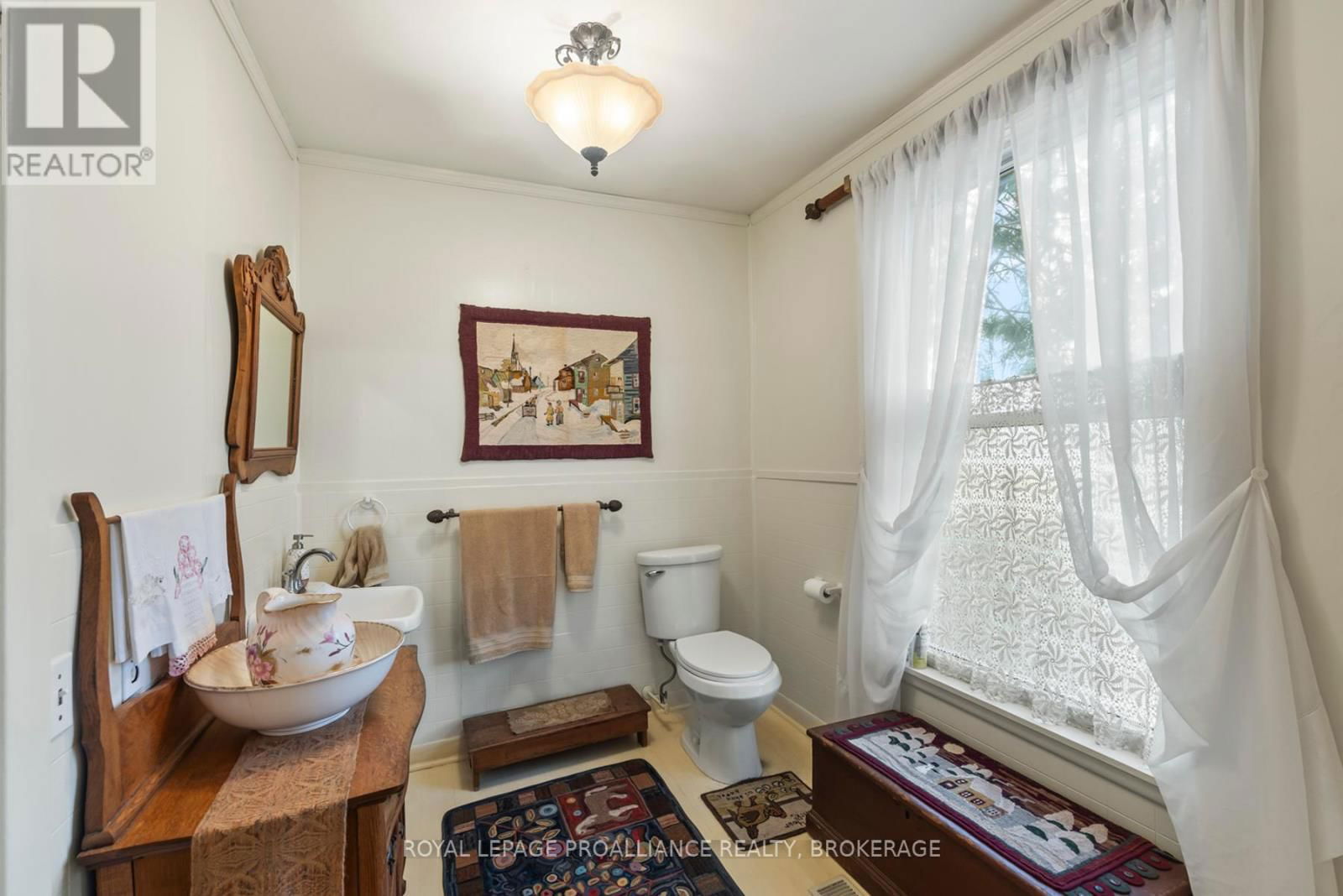 2078 SUNBURY ROAD Image 25
