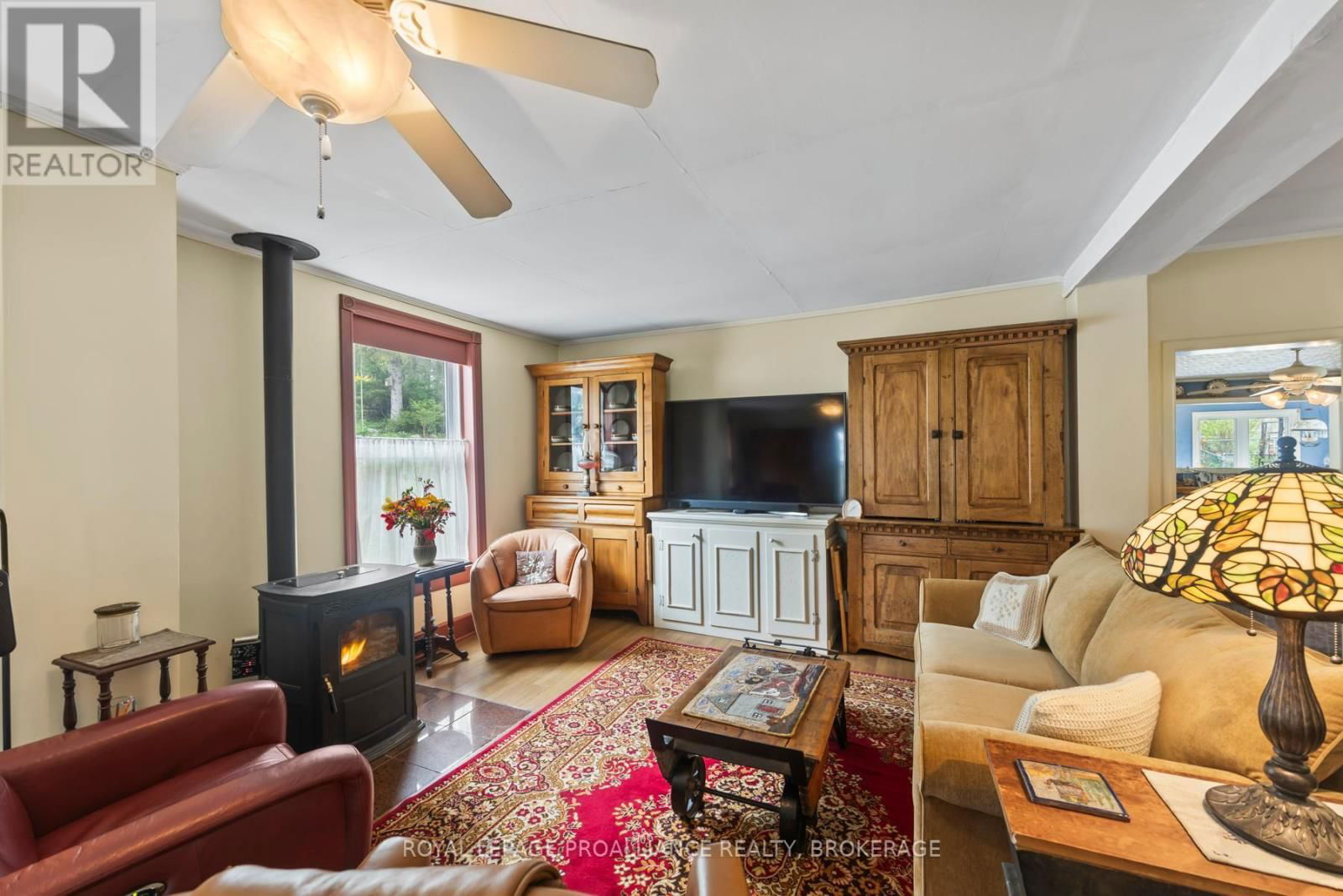 2078 SUNBURY ROAD Image 28