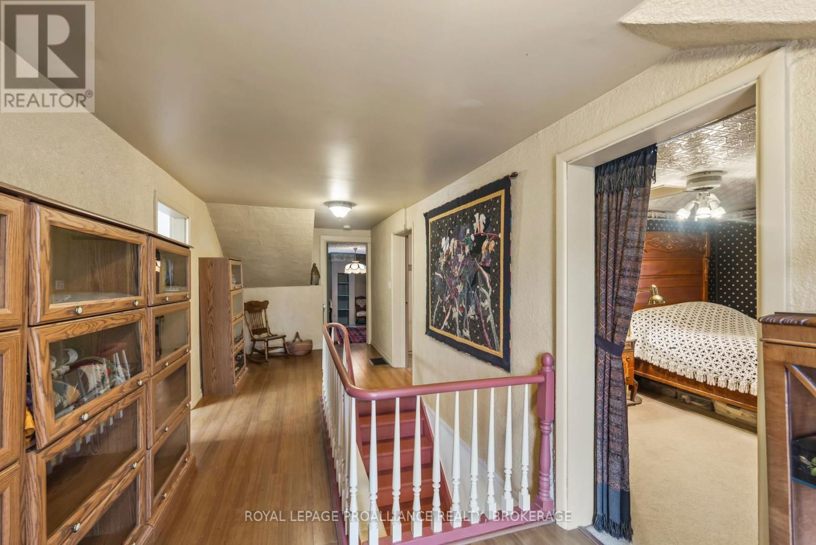 2078 SUNBURY ROAD Image 38