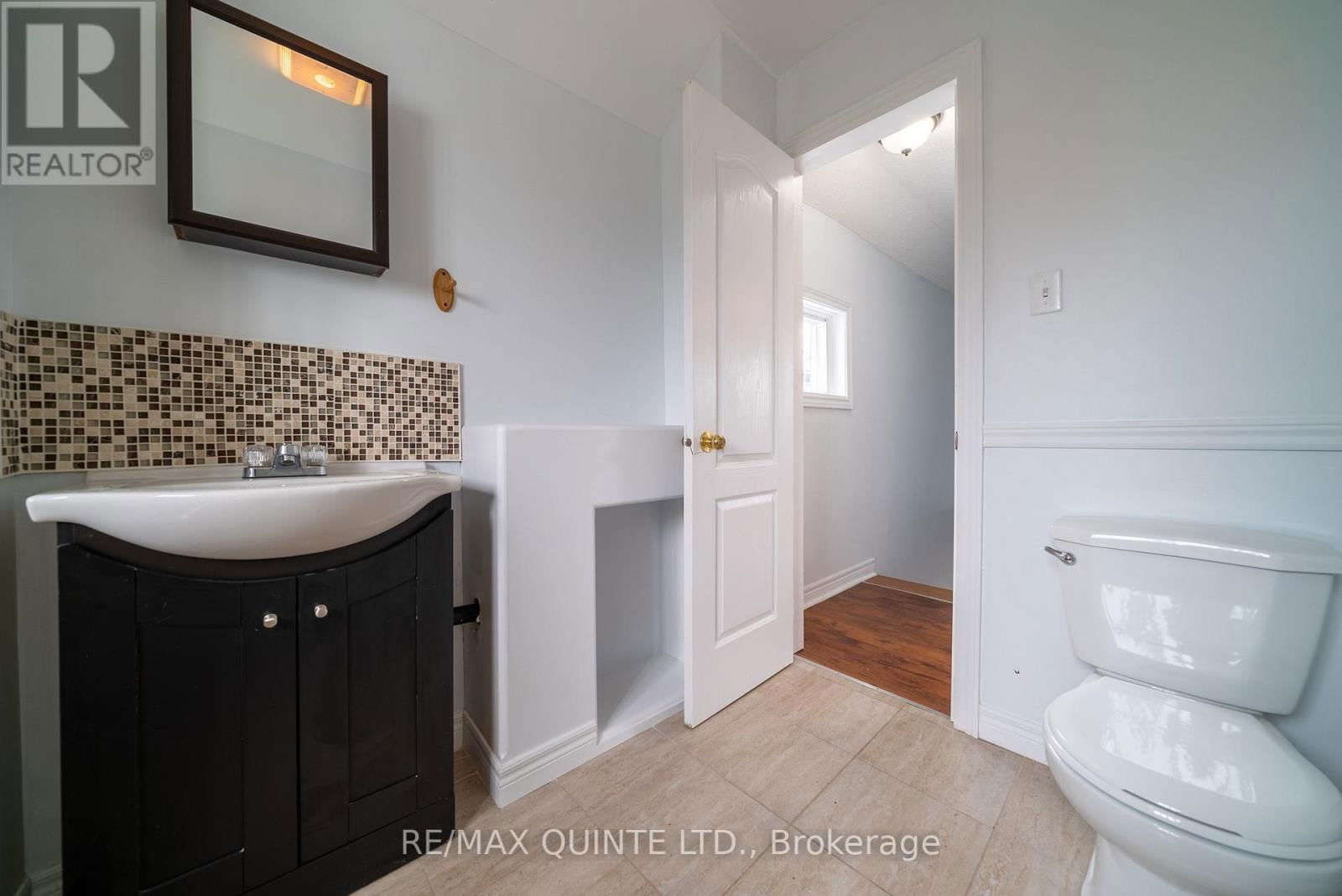 82 MOIRA STREET EAST Image 11