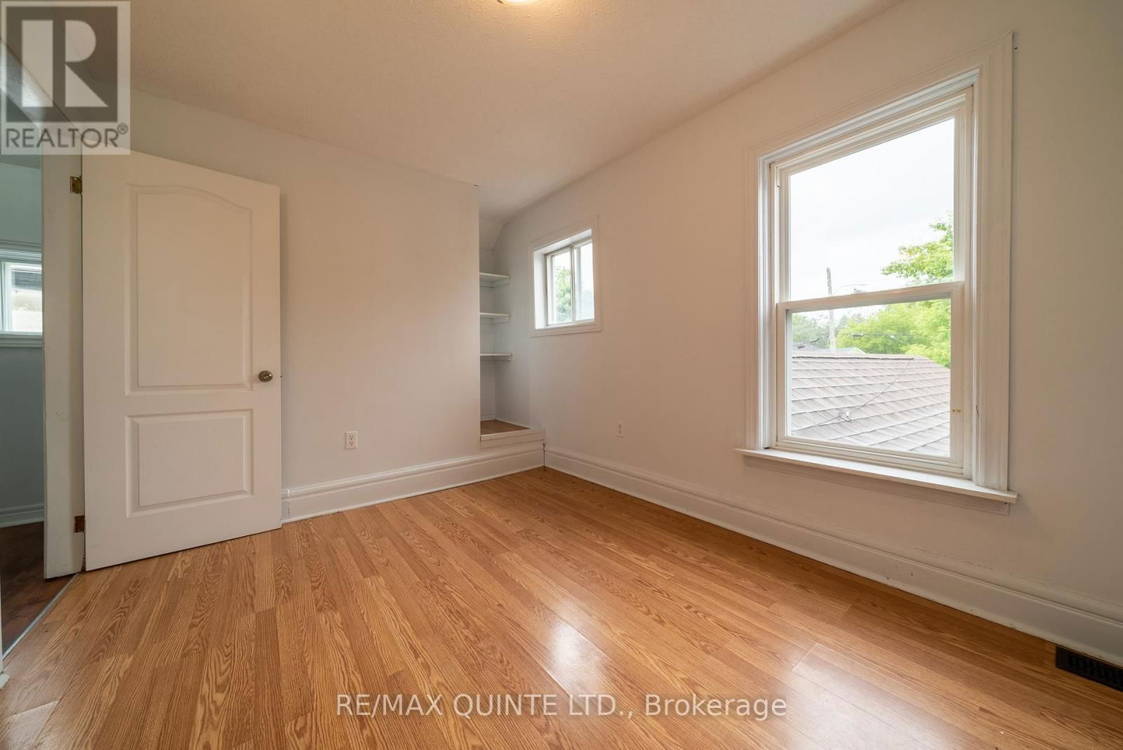 82 MOIRA STREET EAST Image 15